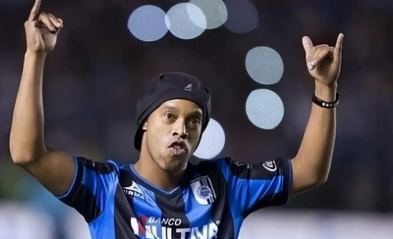 崭露头角 崭露头角