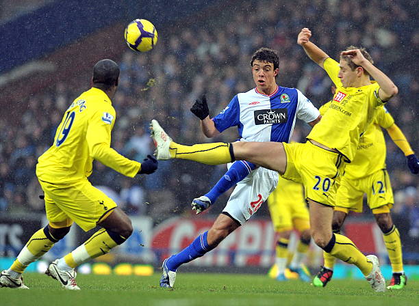 攻核心地位 攻核心地位